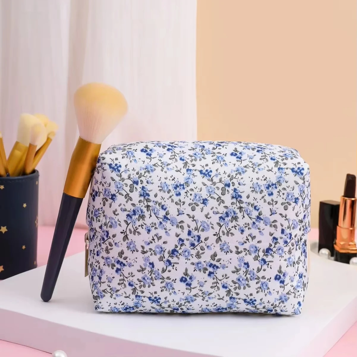 Storage Organizer Floral Puffy Quilted Makeups Bags Flower Printed Cosmetic Pouch Large Travel Cosmetics Bag Makeup Accessory 4