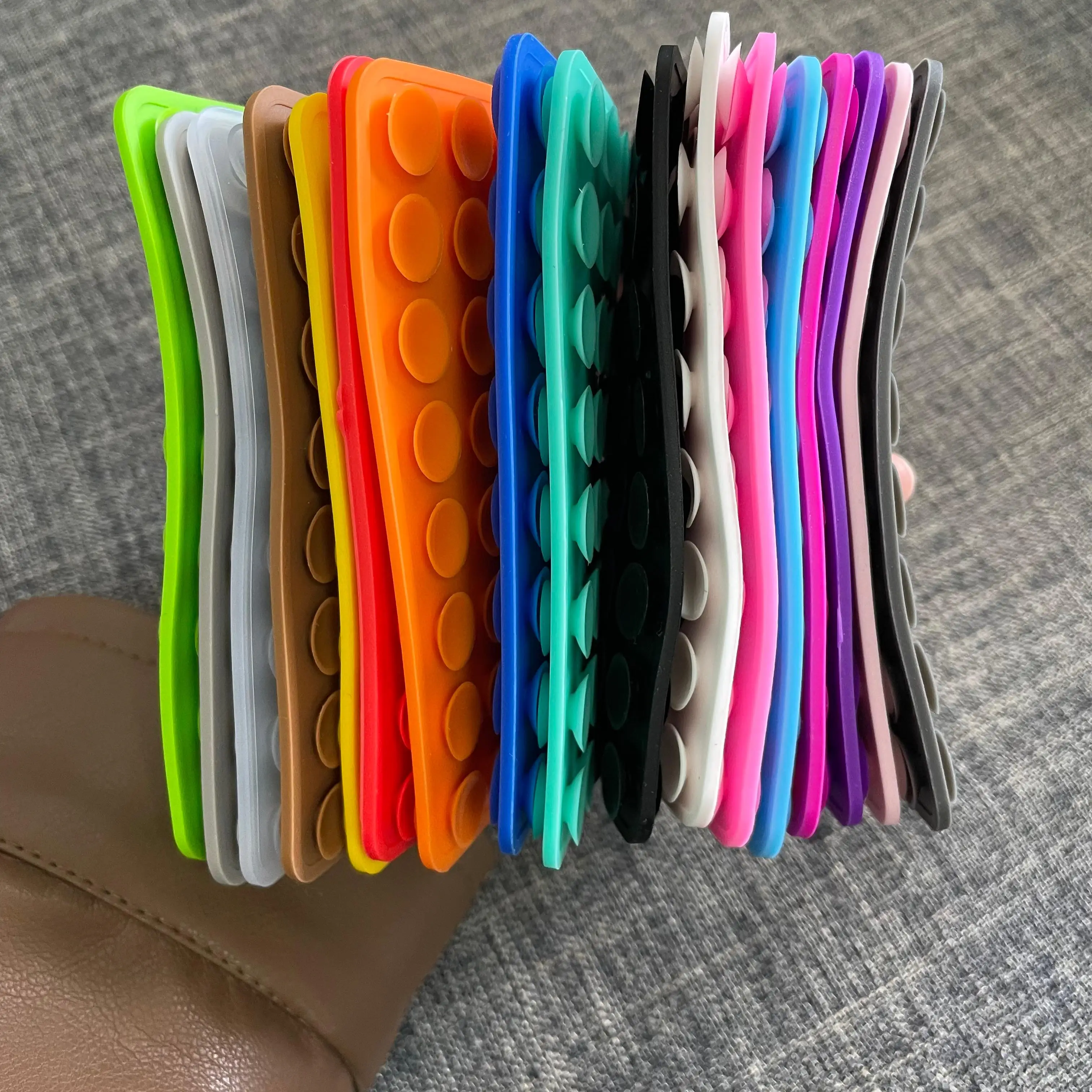Multicolor Strong Silicone Suction Cup Phone Holder - Anti-Slip, Hands-Free Mount
