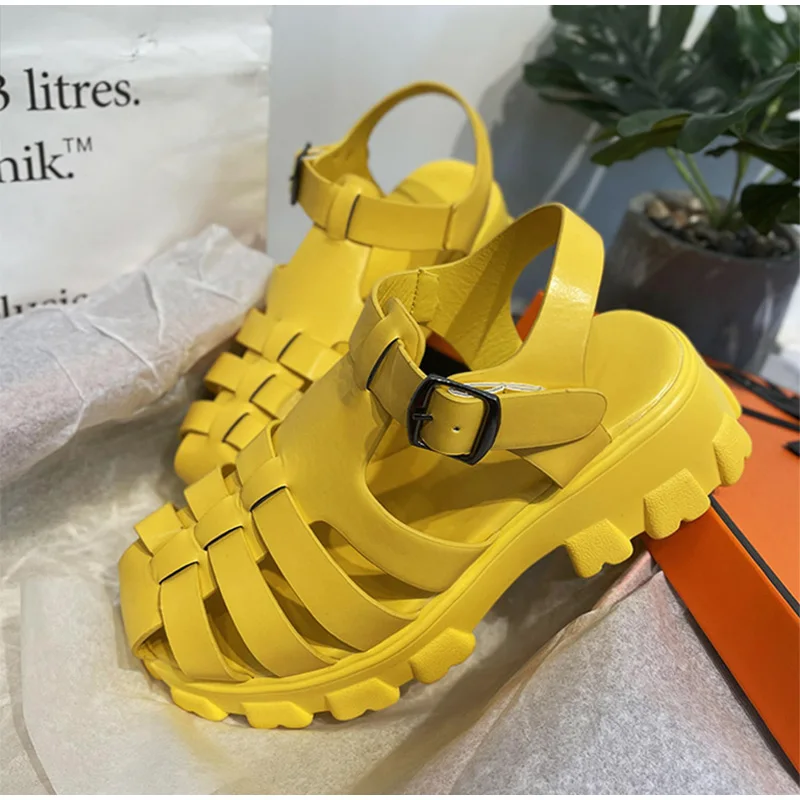 Women's Summer Sandals Hollow Flat Platform Closed Toe Buckle Strap Female Shoes Anti-slip Outdoor Beach Ladies Shoe 2022 New