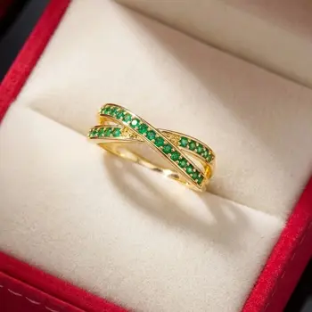 Anelli Minimalisti Impilabili Incrociati per Donne, Raffinati Anelli con Zirconi Verde, Gioielli per Feste, Compleanni, Matrimoni e Fidanzamenti