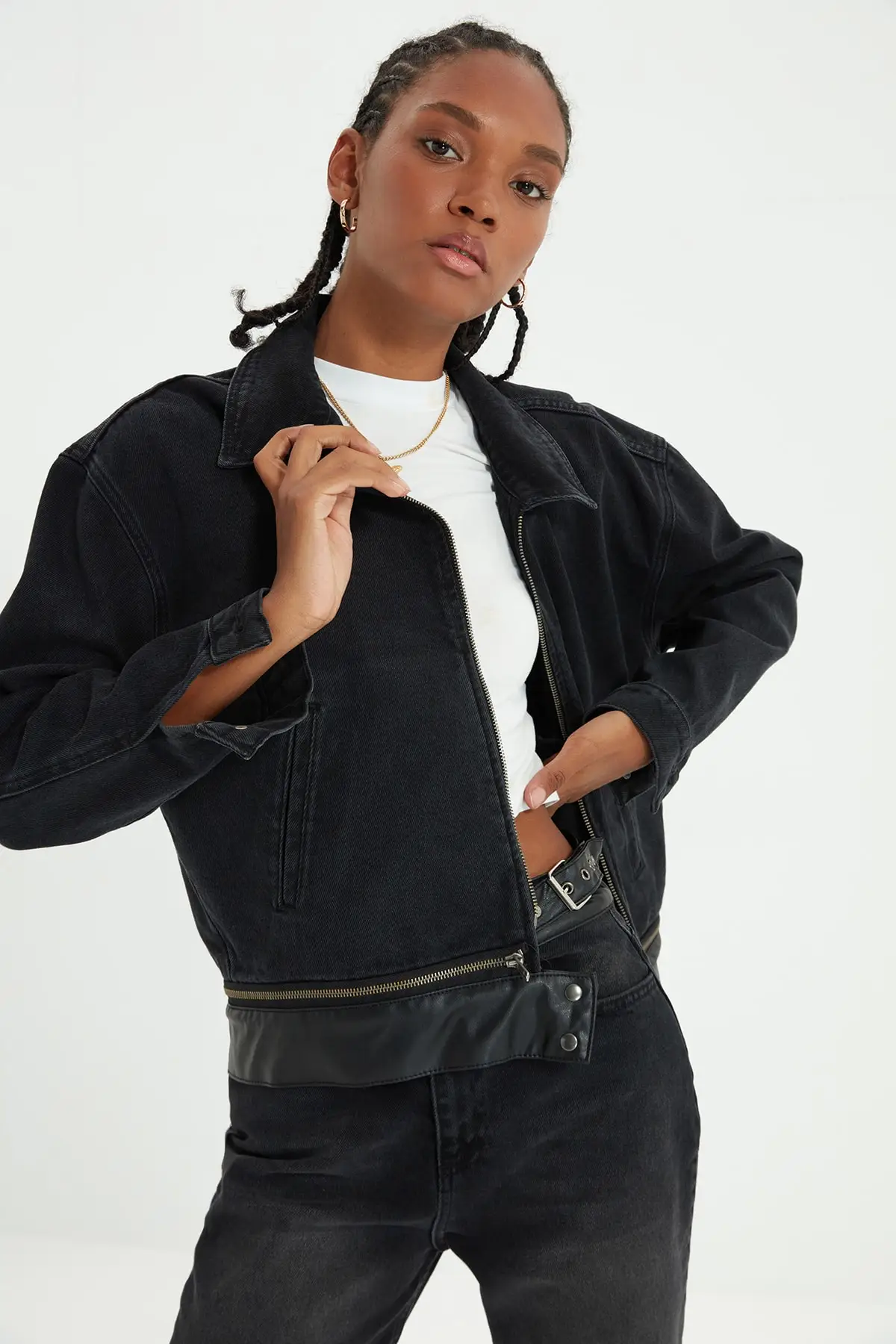 Кожаная куртка-бомбер на молнии TWOAW22CE0157 | Женская одежда