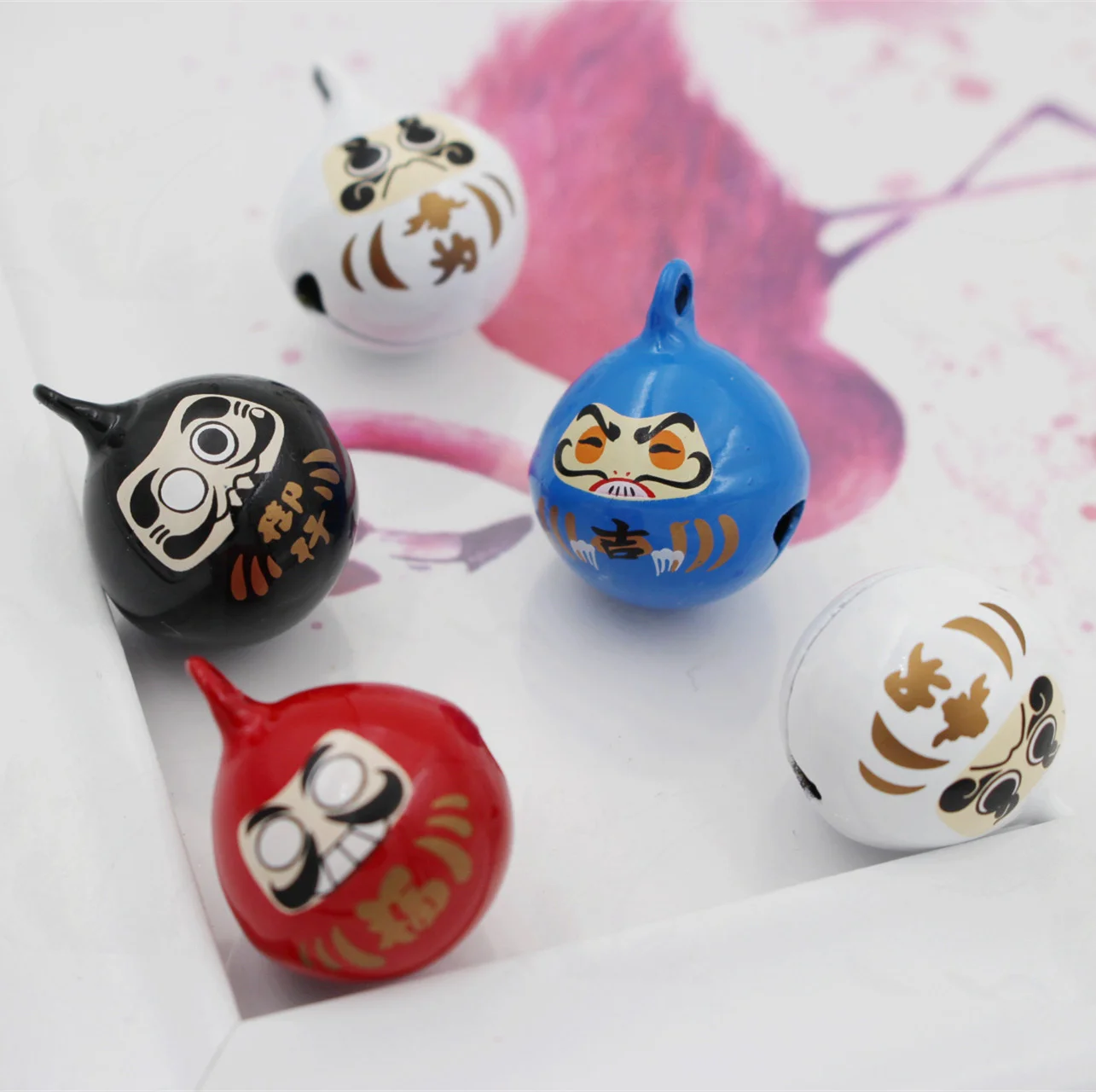 campanello Daruma a goccia - ciondolo dello spirito guerriero, talismano della volontà in vari colori 44 S15c3d6dd3f264898956f51898a27c63eX