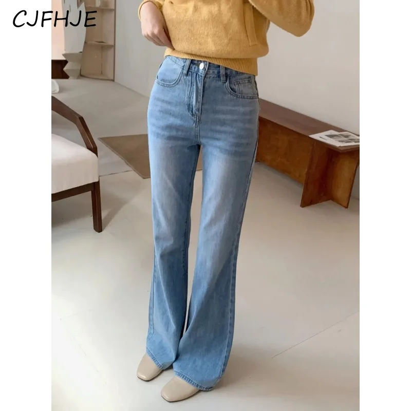 

CJFHJE New Korean Fashion Women Flare Jeans Vintage Casual Loose Fitting Light Blue Full Length Denim Pants Streetwear Spring