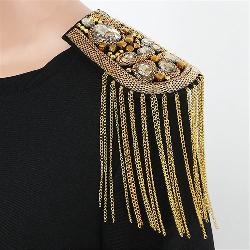 New Fashion Decorative Tassel Rhinestones Shoulder Pad Epaulet Punk Rivet Fringed Shoulder Stamp Brooch Pad Clothing Accessories