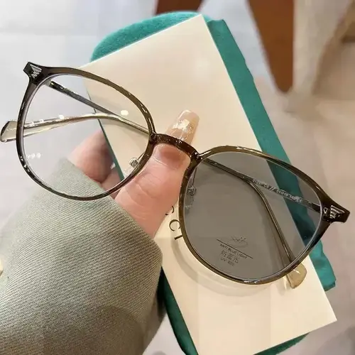 New Fashionable Photochromic Near Sight Glasses Round Transparent Women Anti Blue Light Myopia Eyewear Outdoor Shades Eyeglasses - Image 4