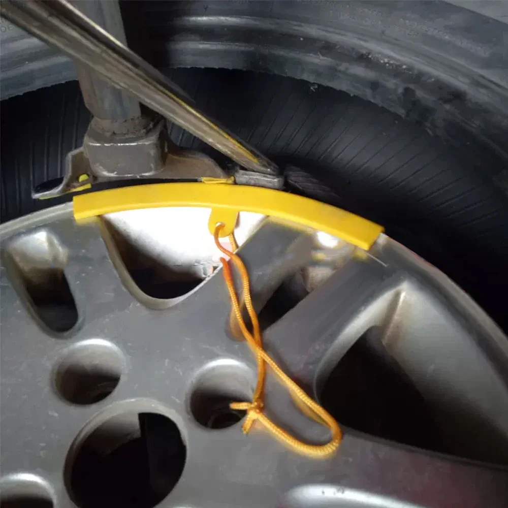 Car Wheel Protector Pry Tire Auxiliary Accessories Auto Tyre Hub Steel Ring Scratch Resistant Protective Pad Tire Repair Tools