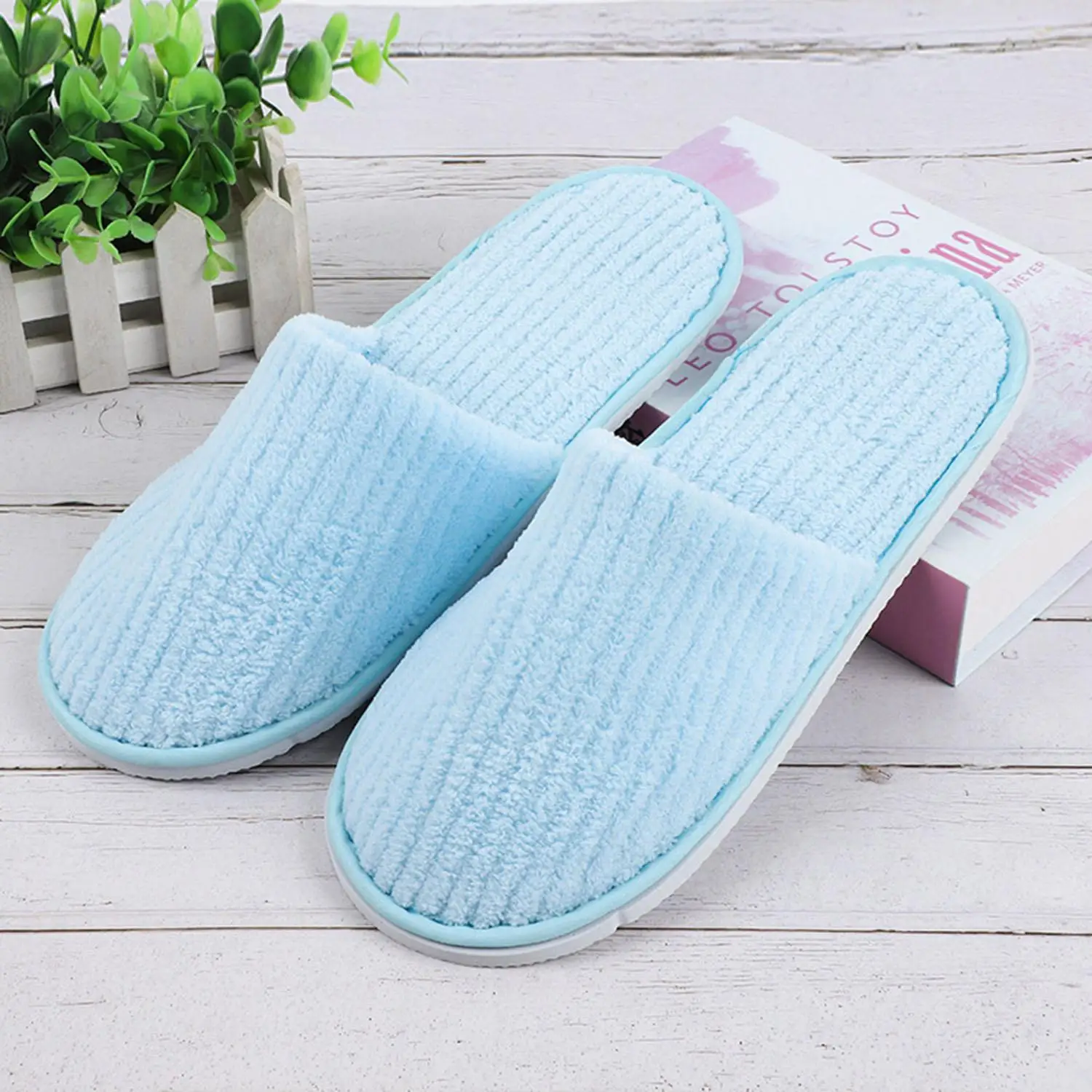 Non-slip Coral Fleece Slippers Home Hotel Spa Reusable Washable Slippers All-inclusive Women Men Indoor Guest