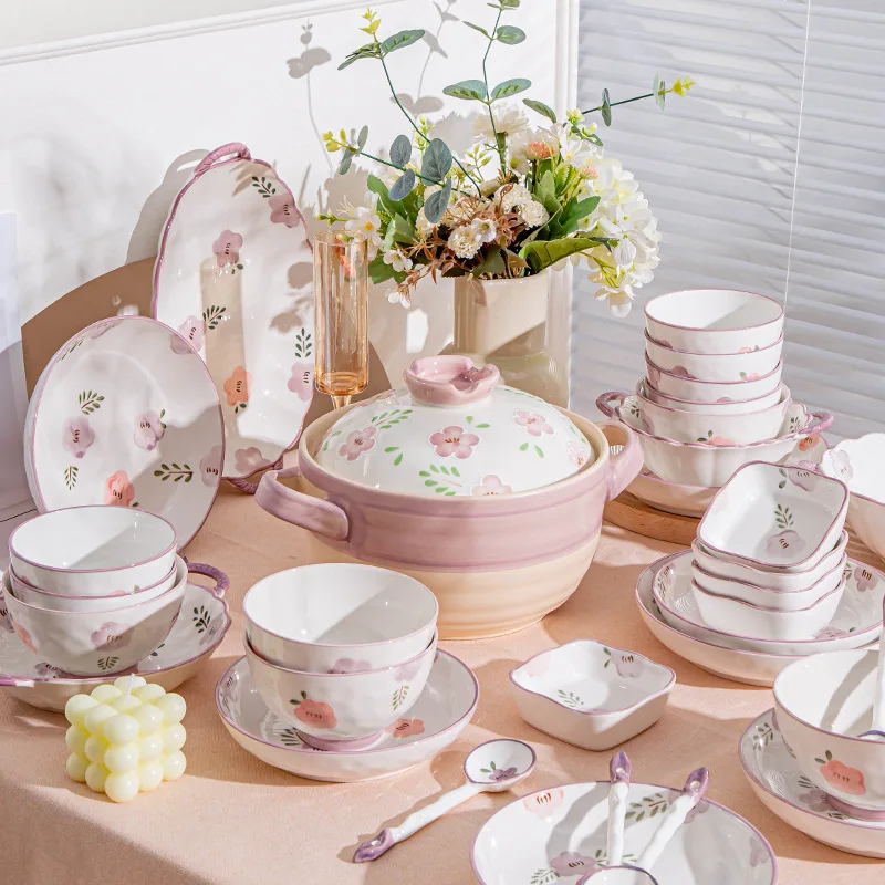 🍽️🍜طقم المائدة الناعم الرقيق🍽️🍜