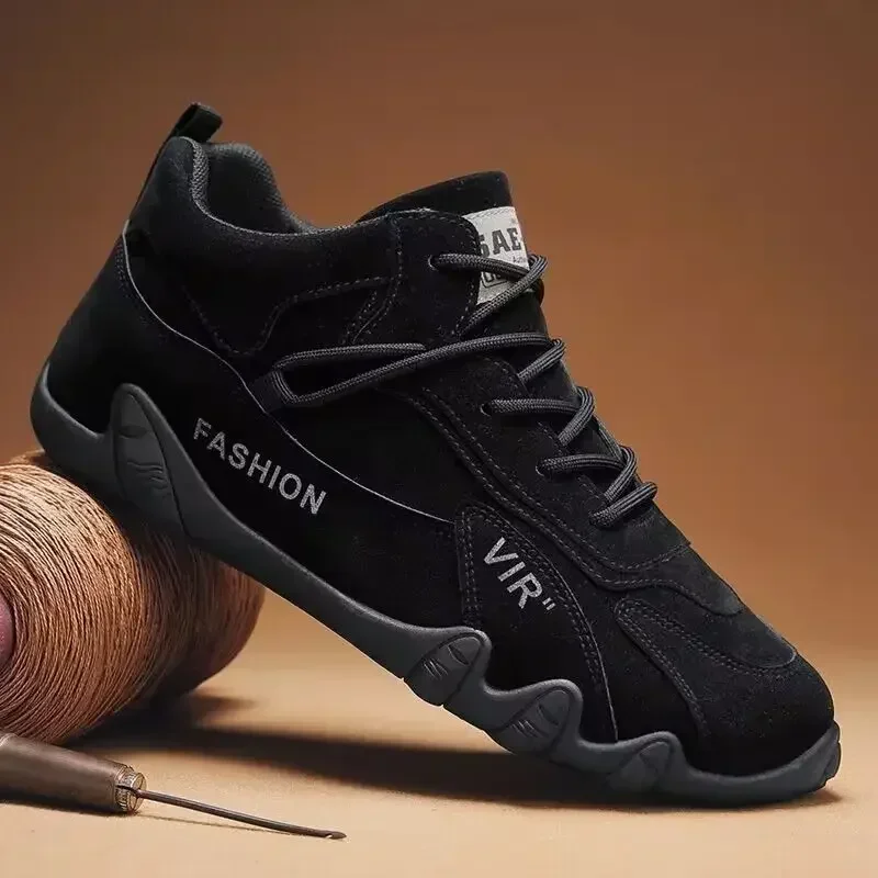 Sport Shoes Men's Breathable Anti Slip Work Shoes Fashionable Sports Shoes Outdoor Hiking Skateboarding Shoes