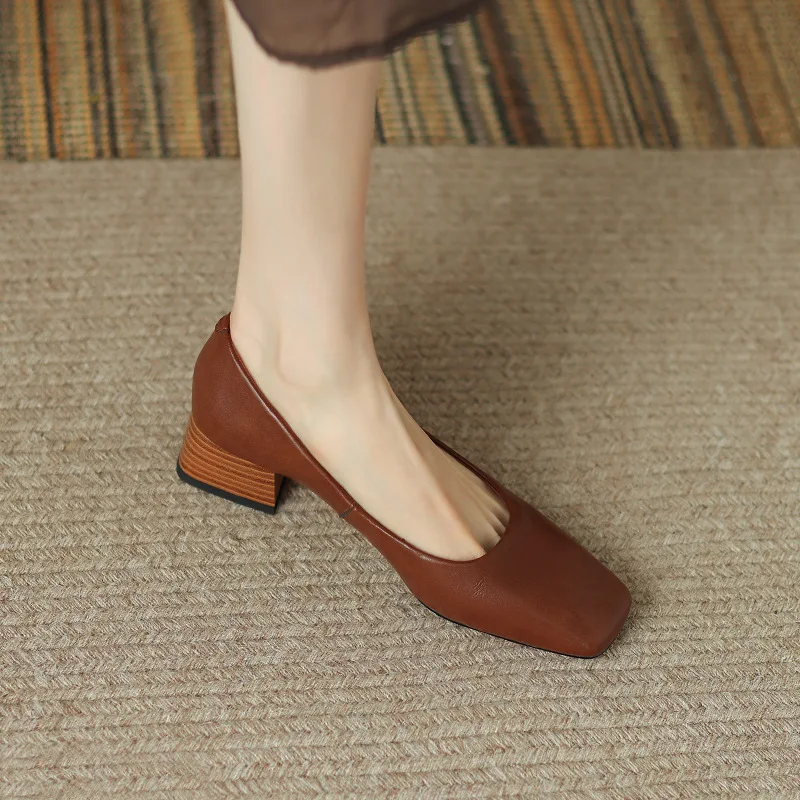 

Новые осенние женские туфли из мягкой кожи на среднем каблуке, однотонные женские классические туфли-лодочки в стиле ретро на высоком каблуке