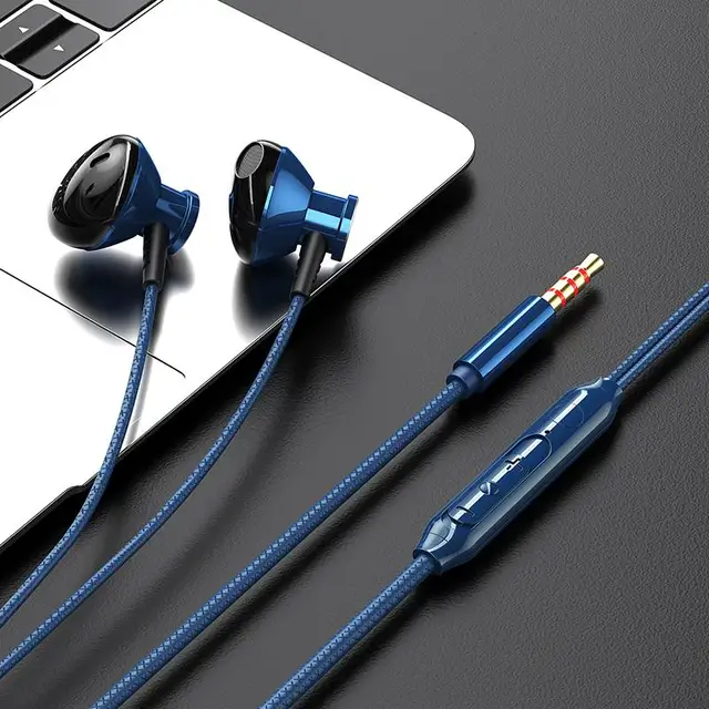 Wired Headphones With Microphone Wire-Controlled Metal In-Ear Headphones Music Sport Earphones Gaming Headset Volume Control blue