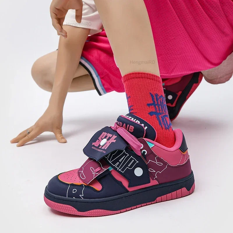 

Women Shoes Men Retro Graffiti Punk Y2K Skateboard Shoes Quality Leather Sneakers Couple Outdoor Gym Sports Casual Shoes