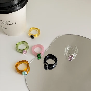 Anello rotondo di zircone di cristallo colorato trasparente geometrico irregolare di lusso di moda per accessori di gioielli lucidi da donna