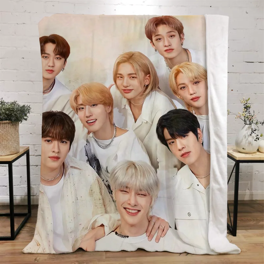 Microfiber Blanket KPOP-straykids Fluffy Plaid Summer Blanket King Size Warm Winter Blanket For Sofa Beach