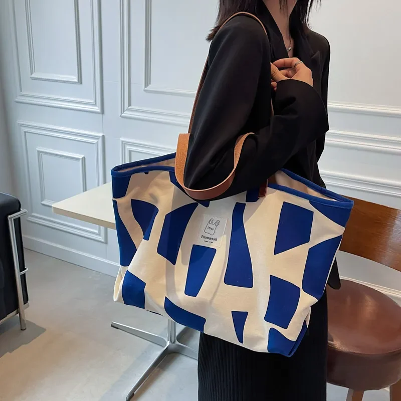 

Luxury Designer Large Capacity Tote Handbag for Women 2023 Checkered Pattern Trend Brand Designer Shopper Shoulder Shopping Bag