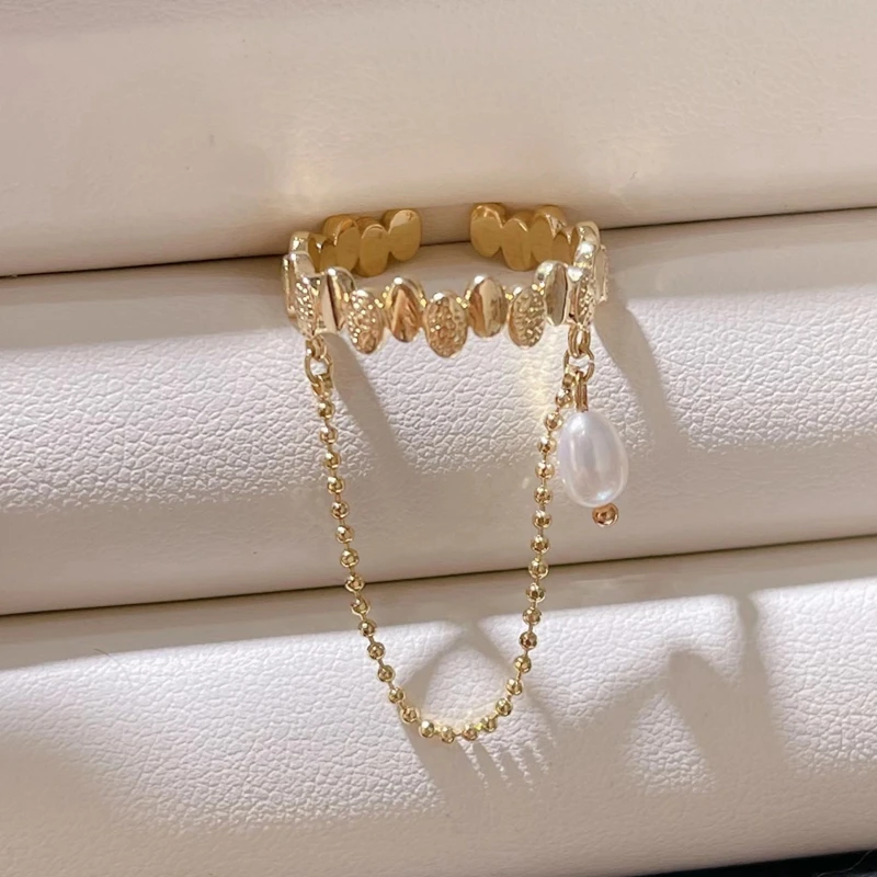 

Новые минималистичные геометрические нишевые кольца, Женские Ювелирные изделия на палец, регулируемое Открытое кольцо неправильной формы с небольшой цепочкой и жемчугом