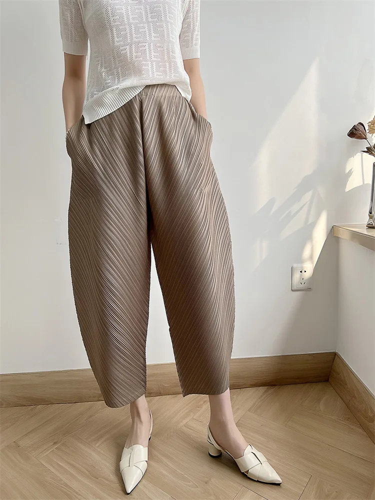 Miyake Style Women's Pleated Wide Leg Banana Pants