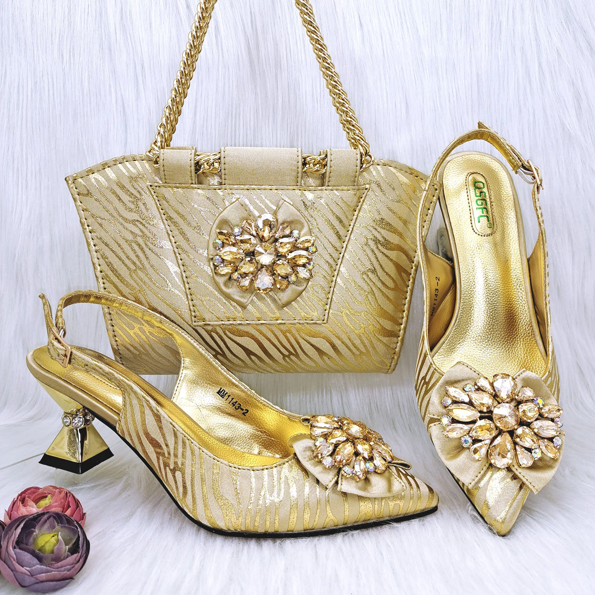 

Cinessd African Italian Design Newest Fashion Elegant Golden Color Ladies Shoes and Bag Set With Rhinestone Decoration