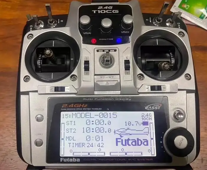 

90% new Futaba 10CG 10C T10CG 2.4GHz 2.4g FASST 2048 10ch Transmitter + R6208SB 6208 Receiver TX/RX Radio System