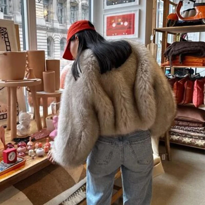 Lconic Street Fashion Luxury Brand Gardient Cropped Cropped Faux Fur Coat Women Winter Hot Cool Girls Fluffy Short Fur Jacket 3