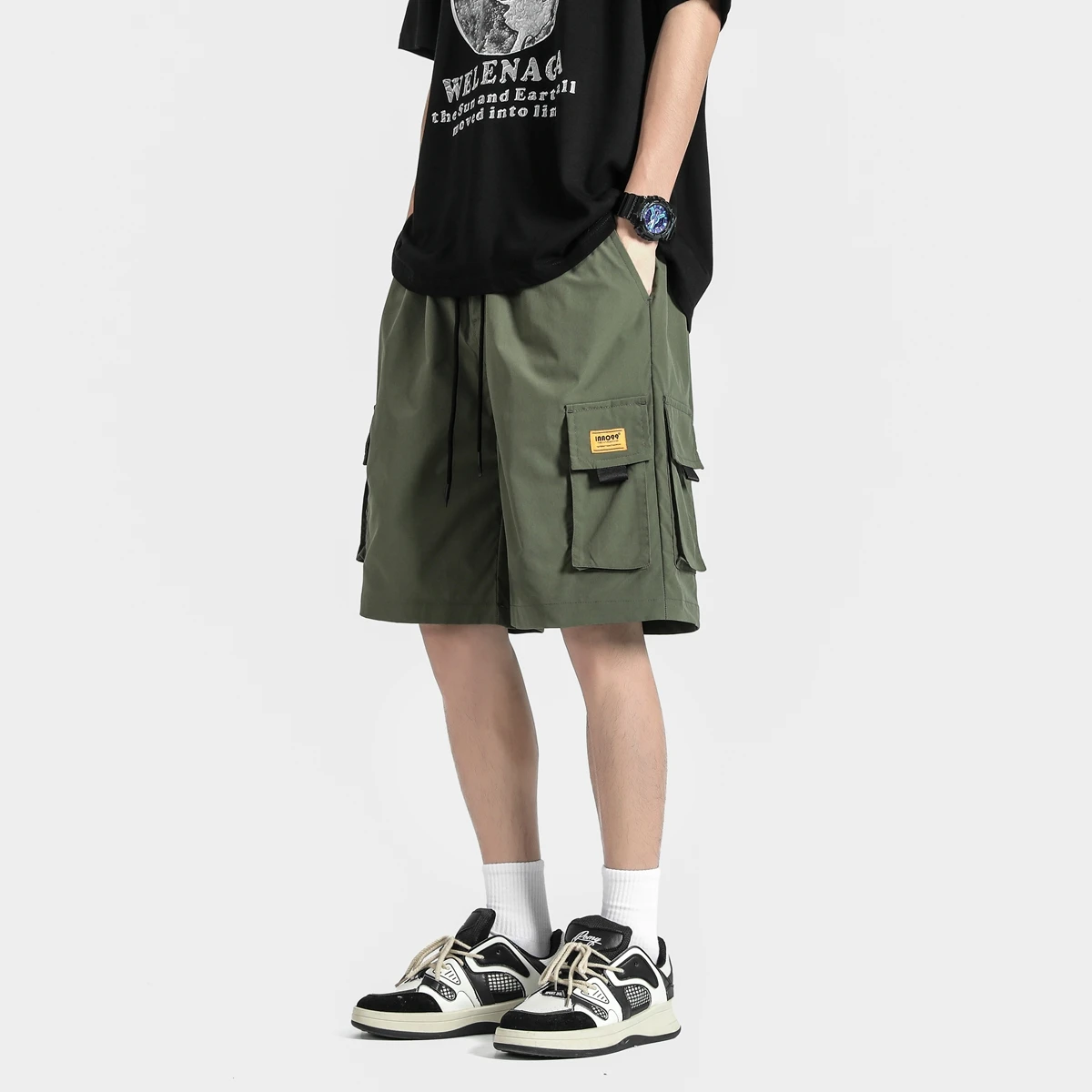 

2023 Summer New Men's Japanese Style Large Size Thin Shorts Men Loose Knee Cargo Shorts Hip Hop Streetwear Male Short Trousers