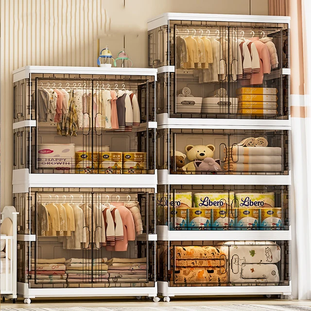 현대적인 스타일과 편리한 기능성을 갖춘 대용량 접이식 옷장으로 집안을 정돈하고 물품을 쉽게 보관하세요.