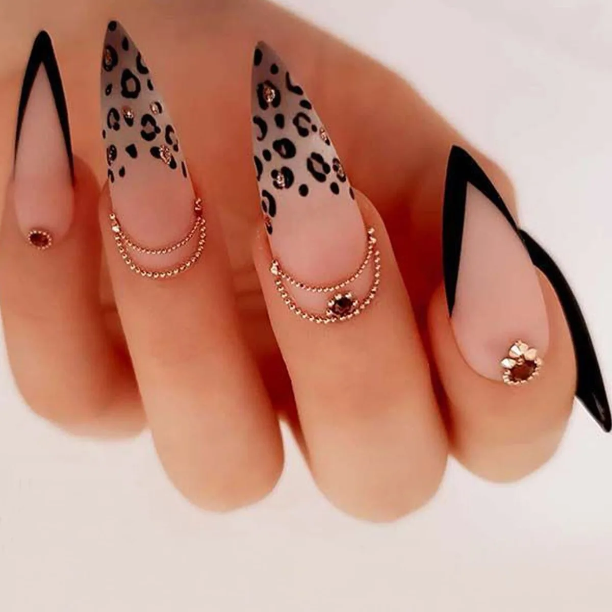 Frosting False 24 Stück Nagelspitzen mit goldenen Glitzer-Designs, französische Strass-Maniküre, Stiletto, Fake N Set Pres_voghion.com