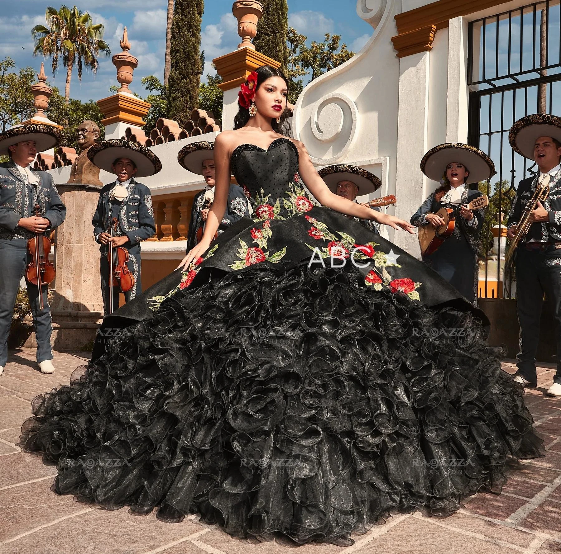

Черные платья Charro Quinceanera, бальное платье, милое платье из органзы с аппликацией жемчужинами, мексиканские милые платья 16 лет