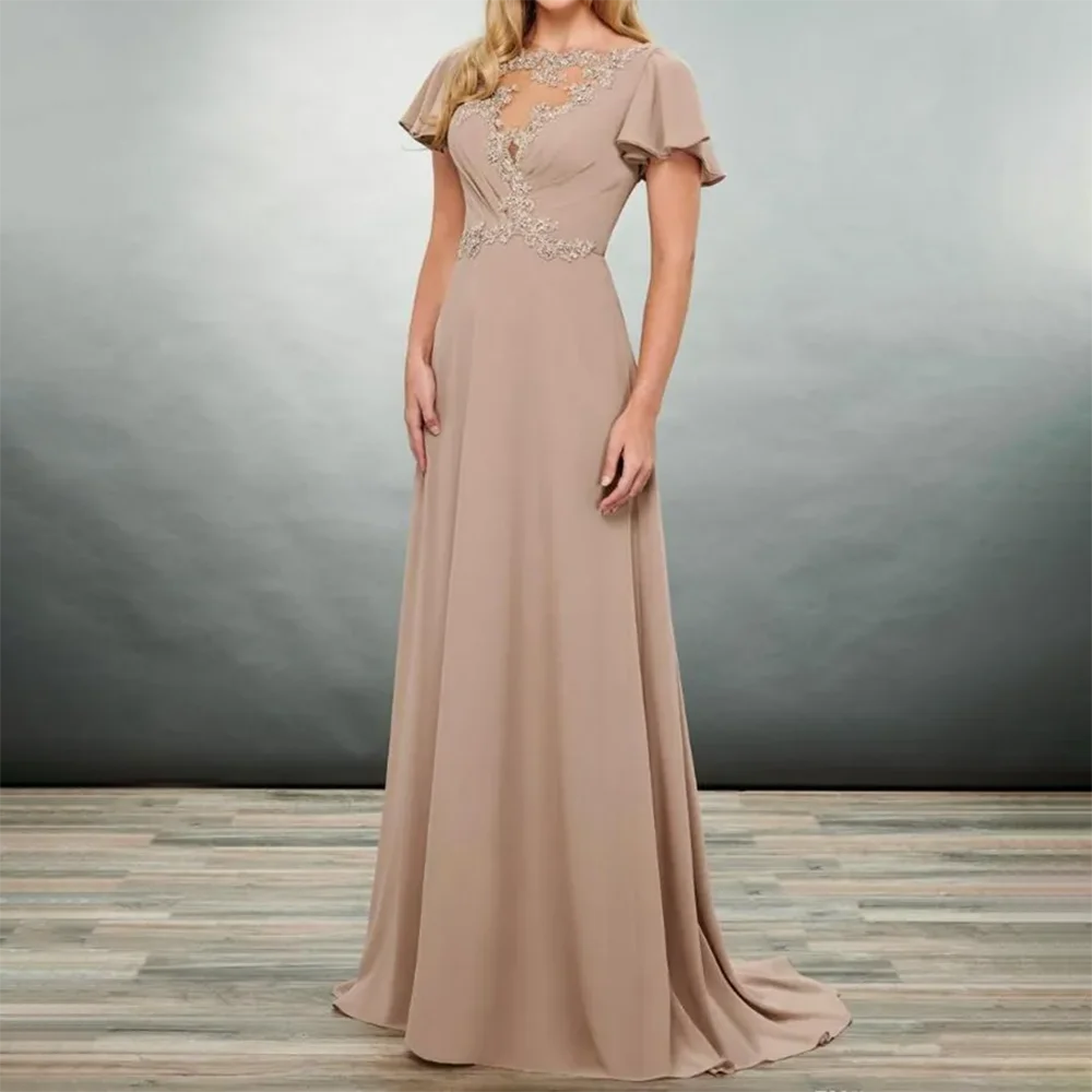 

2024 Elegant Mother of the Bride Dresses Short Sleeves Appliques Chiffon Evening Gowns Floor Length Plus Size Wedding Guest Dres