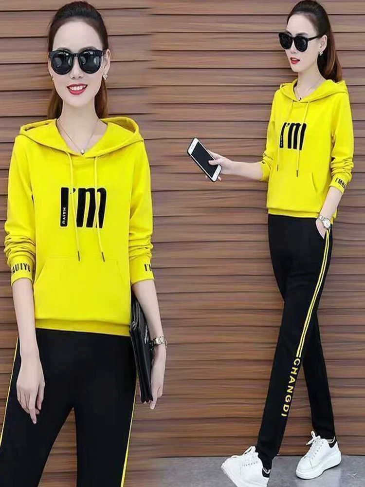 718 Yellow suit