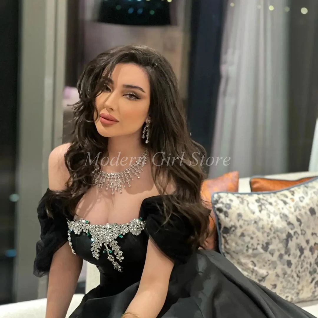 

Black Satin Off The Shoulder Long Prom Dresses A-Line Beadings Floor Length Saudi Arabia Women Evening Party Dress