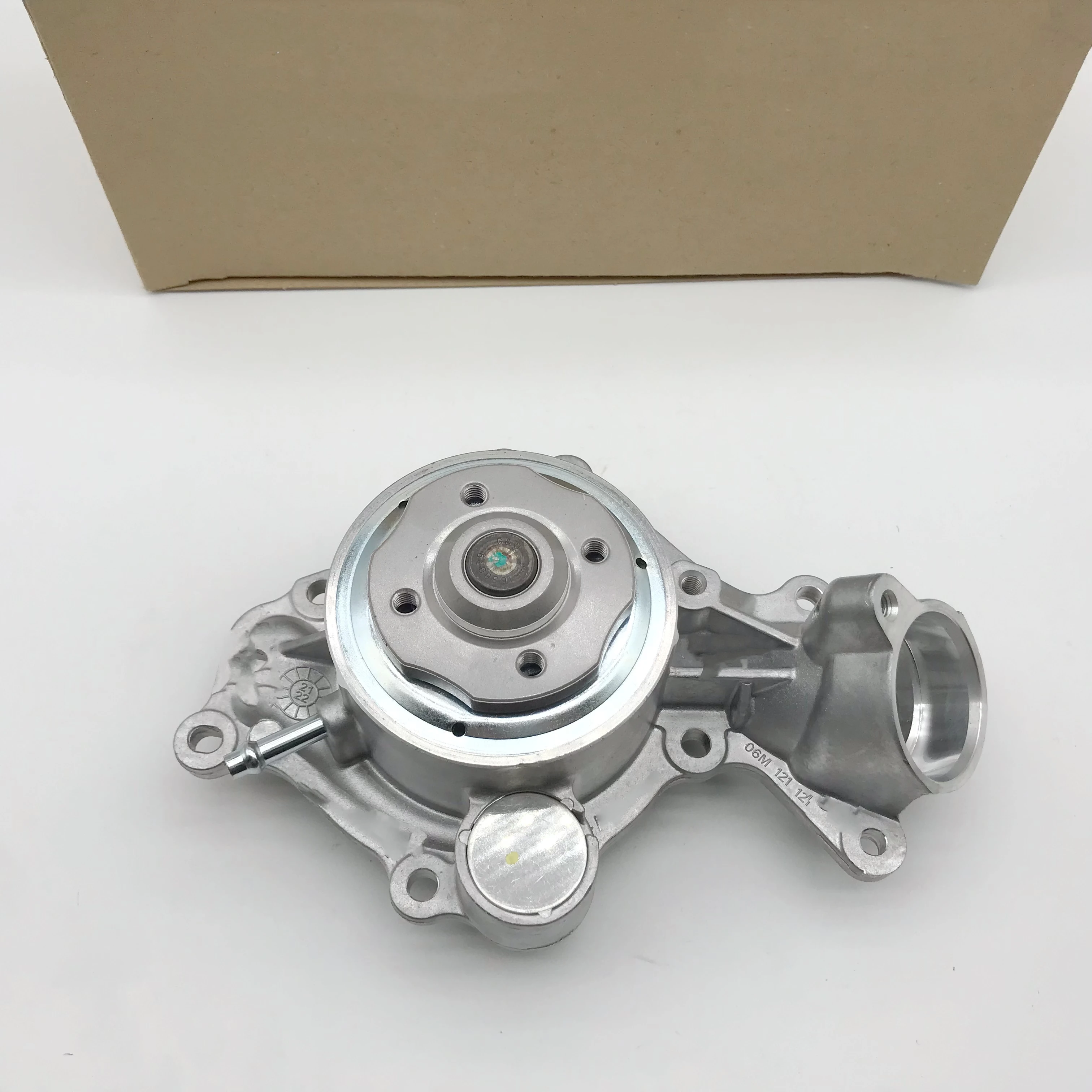

Q7A8L Cayenne water pump coolant06M121013D/06M121031C/9A712101303/9A712101304