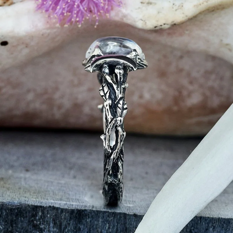 Finger Ring Woman Fashion Vintage Bohemian Triple Moon Phase Natural Moonstone Engagement Party Wedding Jewelry