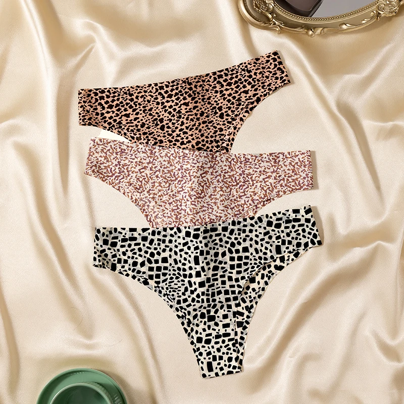 Women' s Seamless Underwear Leopard Panties - Uniqwear