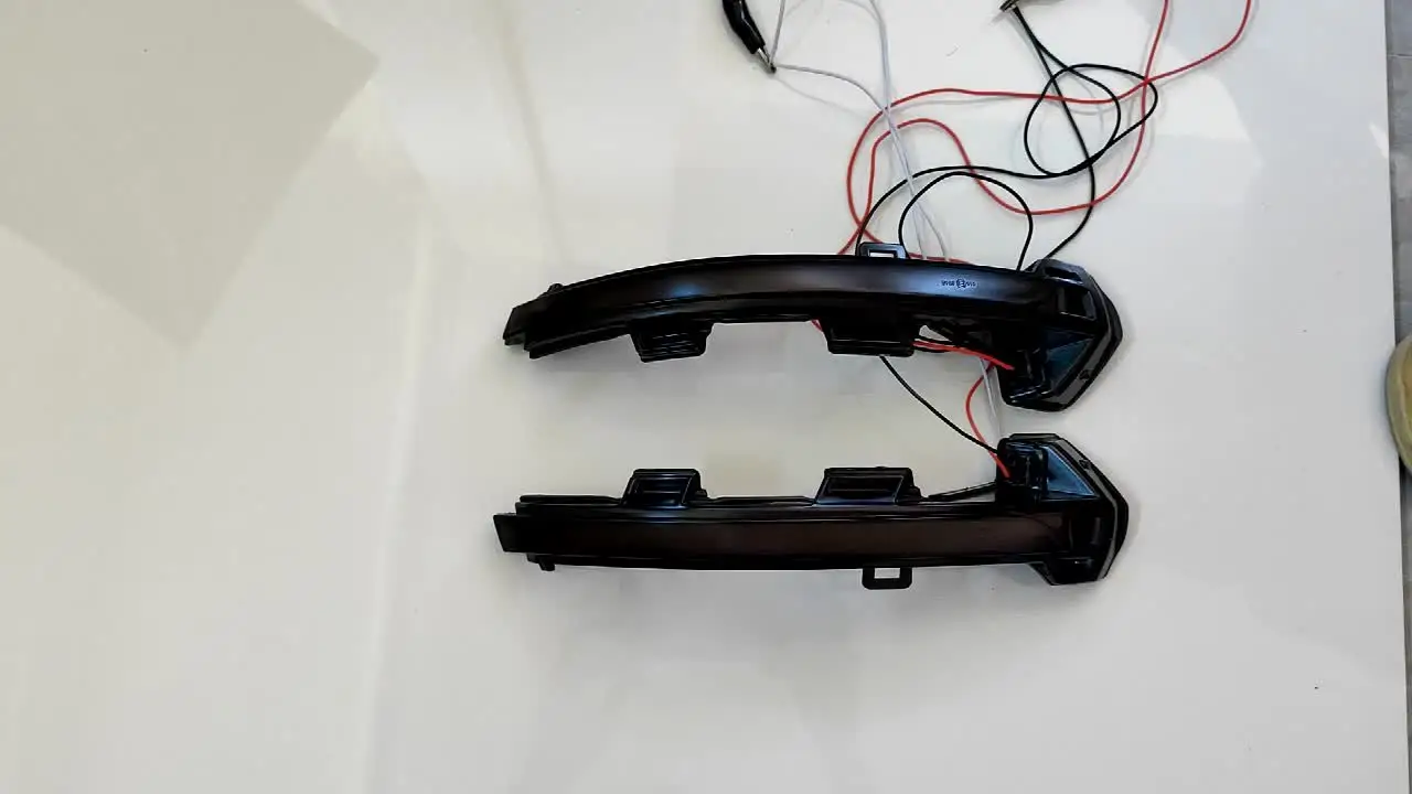 Clignotants LED Dynamiques Séquentiels Jaune Pour Rétroviseurs VW Passat B8 & Arteon 2015-2020 – Style Moderne Et Sécuritaire