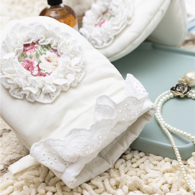 Kitchen Utensils Oven Gloves Girl's Floral Lace Elegant Anti-scald Heat Insulating Gloves for Kitchen Thickening Baking Mitten
