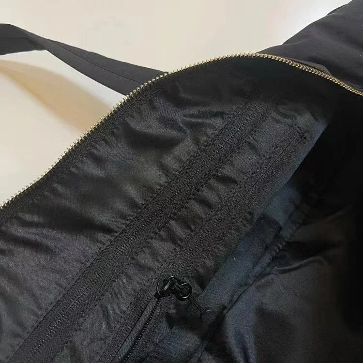 Description Picture 5 of itemOn My Level 16L Waterproof Sports Bag Men and Women Bucket Yoga Crossbody Shoulder Bag Casual large capacity duffle Backpack