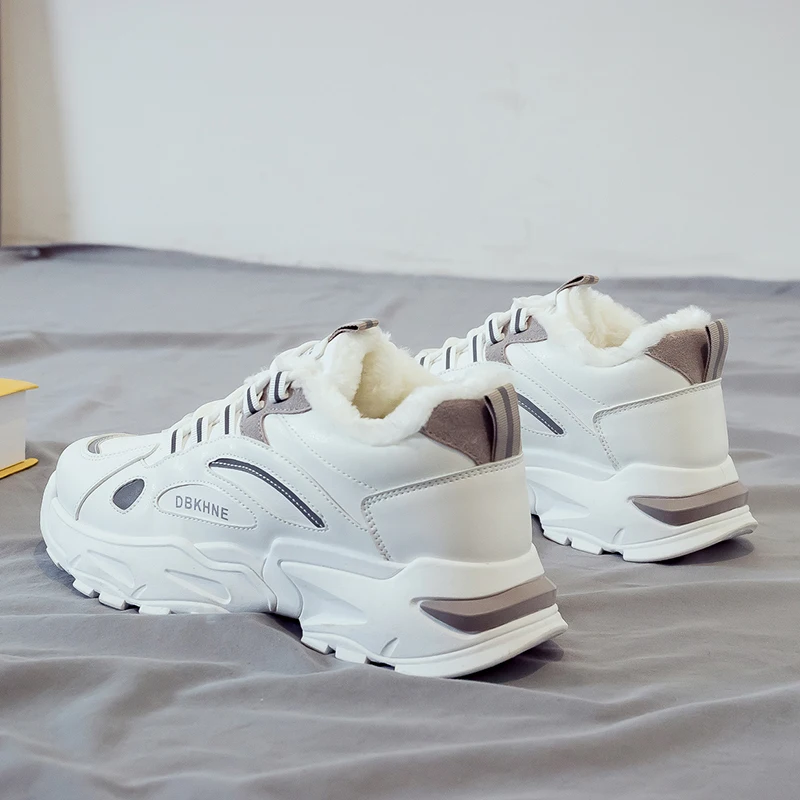 Рисунок 6 - Мужские короткие ботинки с плюшевой подкладкой