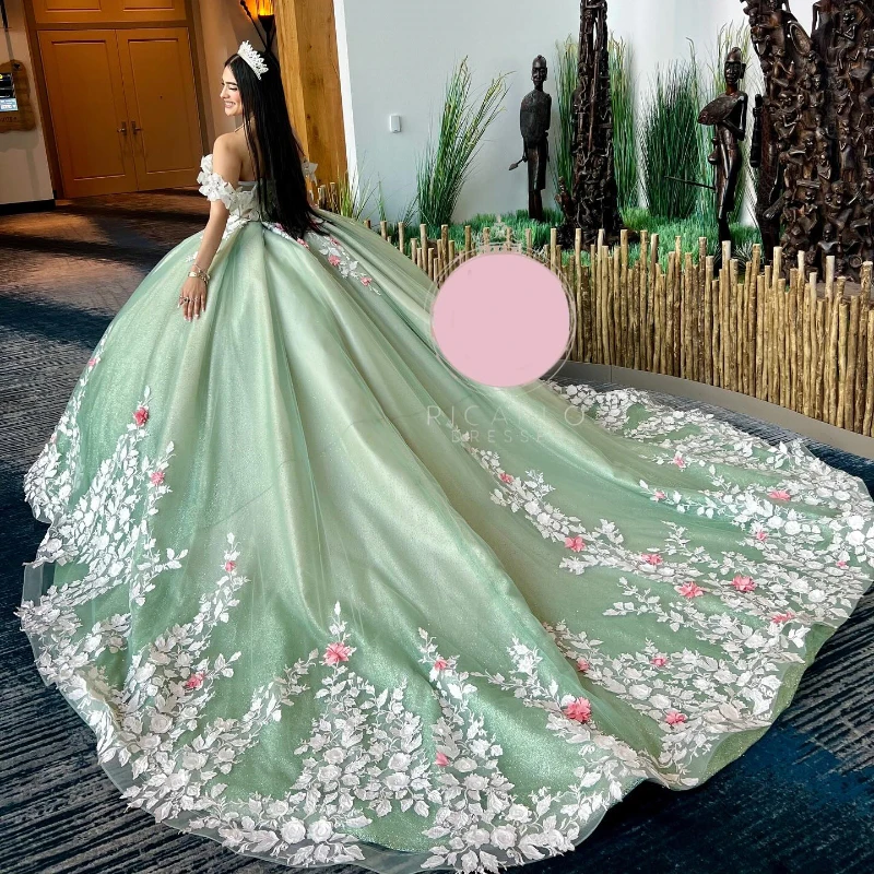 Luxe Groene Off Shoulder Baljurk Quinceanera Jurk 2024 Prinses Appliques Kant Kralen Tull Vestidos De 15 Años