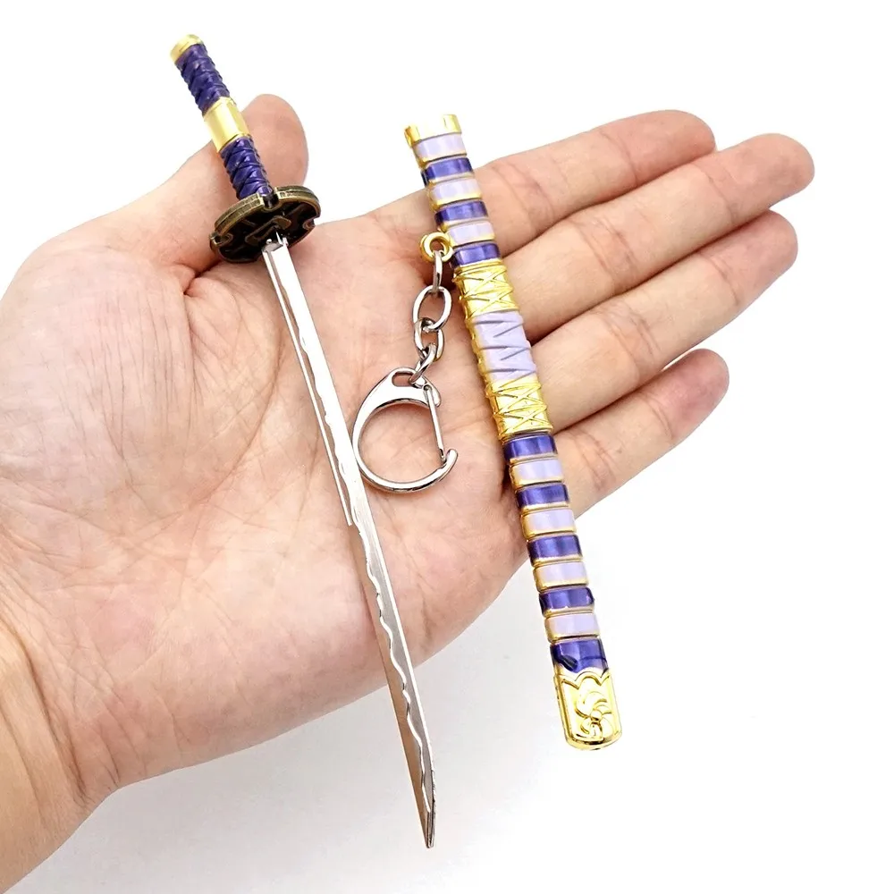 15cm Nidai Kitetsu Griffin Shanks Sword Model Keychain OP Anime