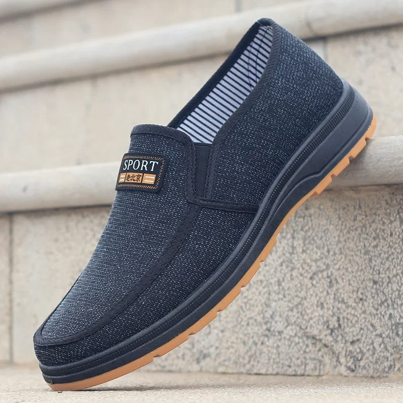 Hot selling men's sports shoes for spring and summer 2024, casual old Beijing walking shoes, breathable men's cloth shoes