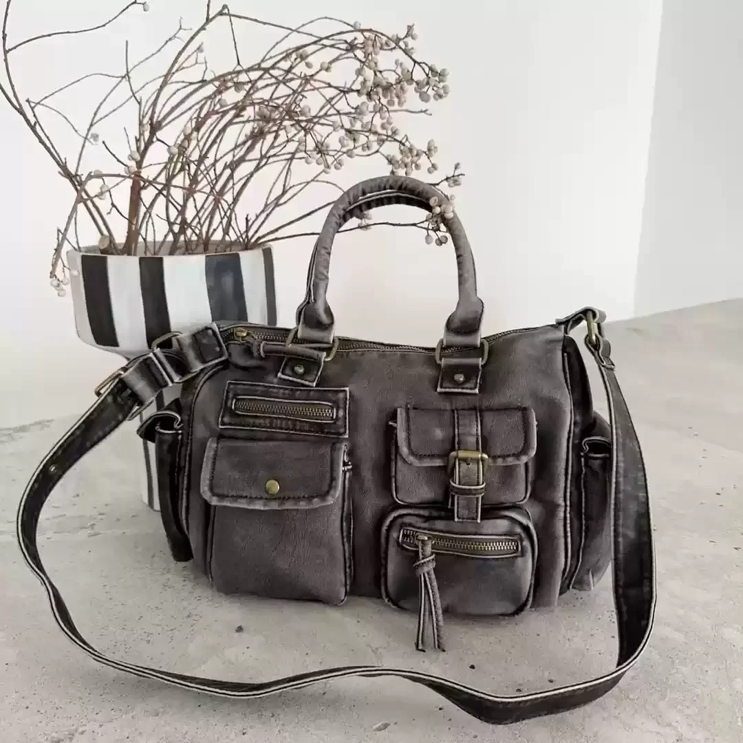 NEW Punk Women Tote Bags 2025 Trend Large Capacity Crossbody Shoulder Bags Moto Style Multi Pockets Commute Bolso Mujer