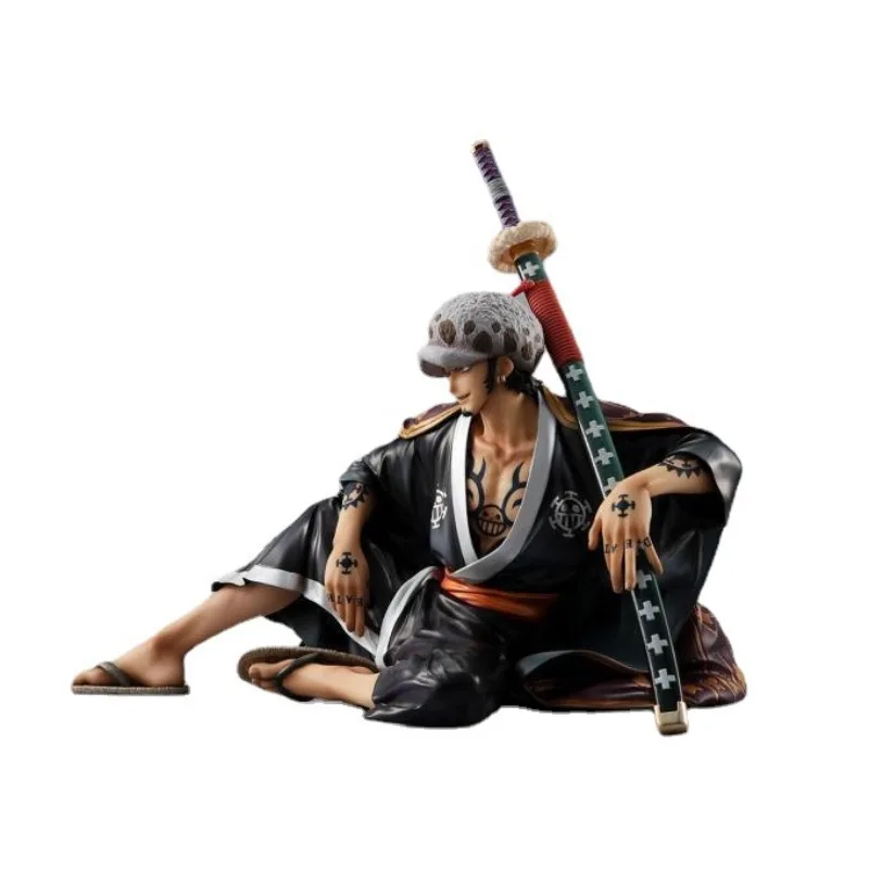 One Piece Trafalgar D Water Law Land Of Harmony Kimono Samurai Uniform Sitting Position Pvc Action Figure Modello Da Collezione Giocattolo