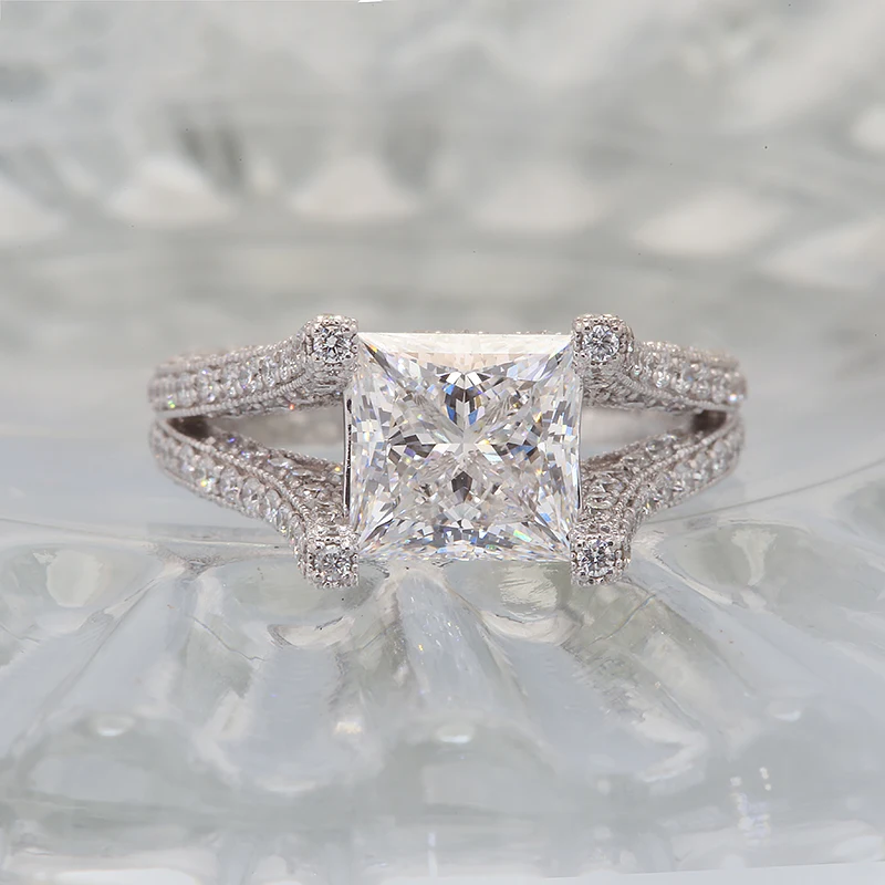 Рисунок 2 - Кольцо женское из 18-каратного