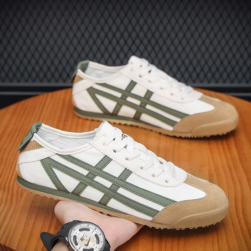 حذاء رياضي رجالي جلد