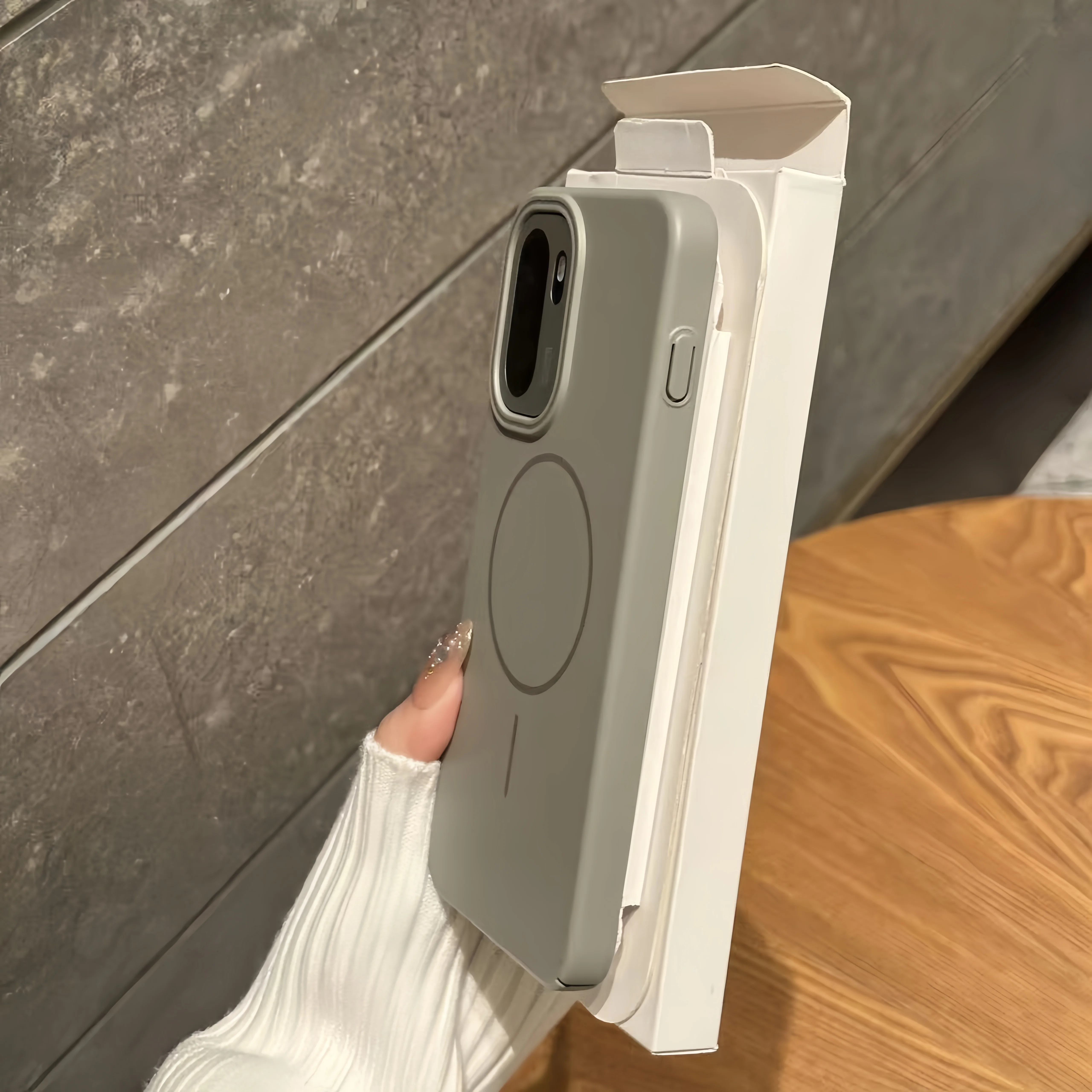 Ultra Thin Hard PC Magnetic Case with Wireless Charging Matte Finish