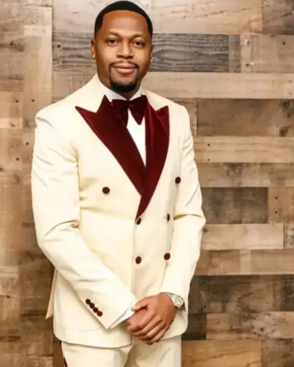 Avorio uomo pezzi abiti bordeaux risvolto con visiera doppio