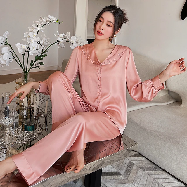Pyjama en soie à fines brides pour femme - Pyjama D'Or