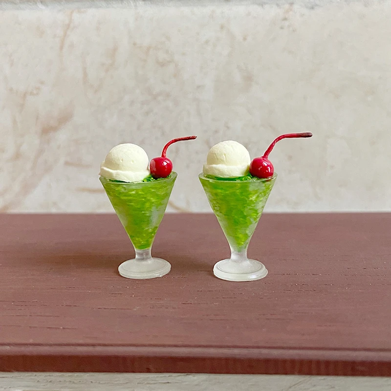 

1Pc Dollhouse Miniature Cherry Ice Cream Sundae Cup Model Dolls Kitchen Food Dollhouse Decoration Accessories