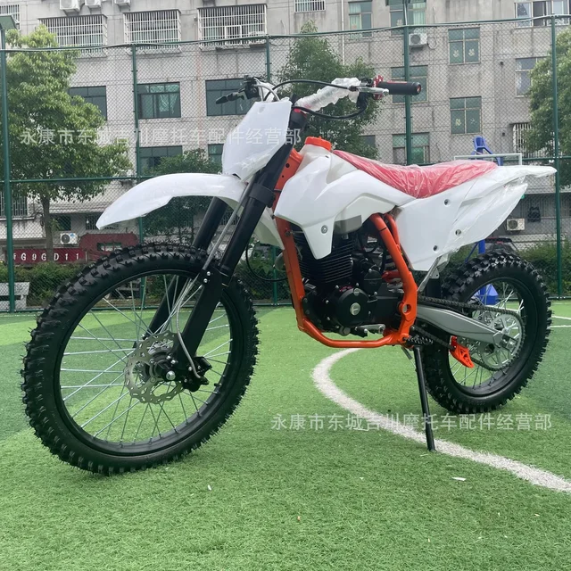 150cc Two-wheeled Dirt Bike Fuel All-terrain Mountain Off-road Motorcycle